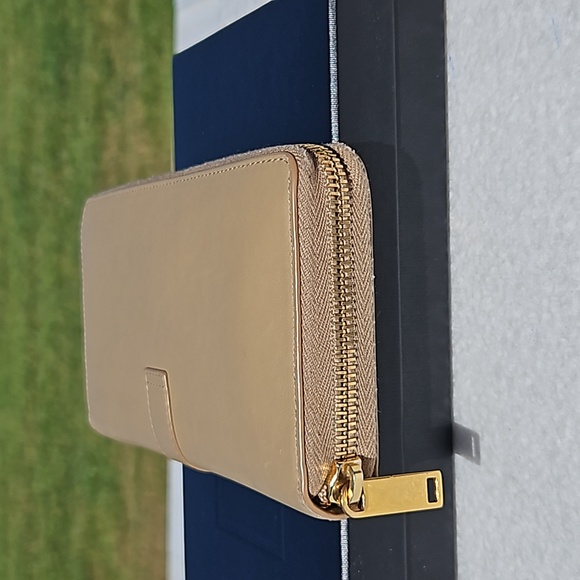 YSL Long Zippy Leather Wallet - Picture 4 of 16